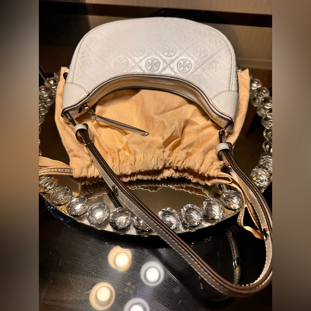 NWOT TORY BURCH T Monogram Leather Crescent Bag In Ice Blue. - Picture 13 of 15